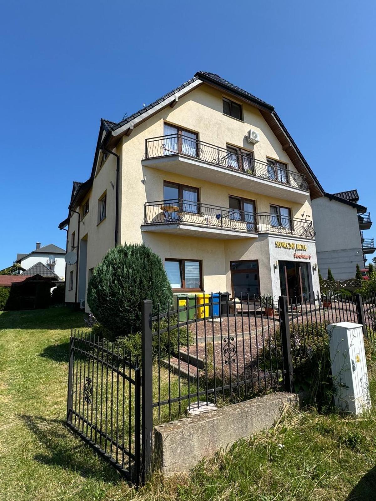 Hotel Sloneczny Brzeg Jarosławiec Exterior foto