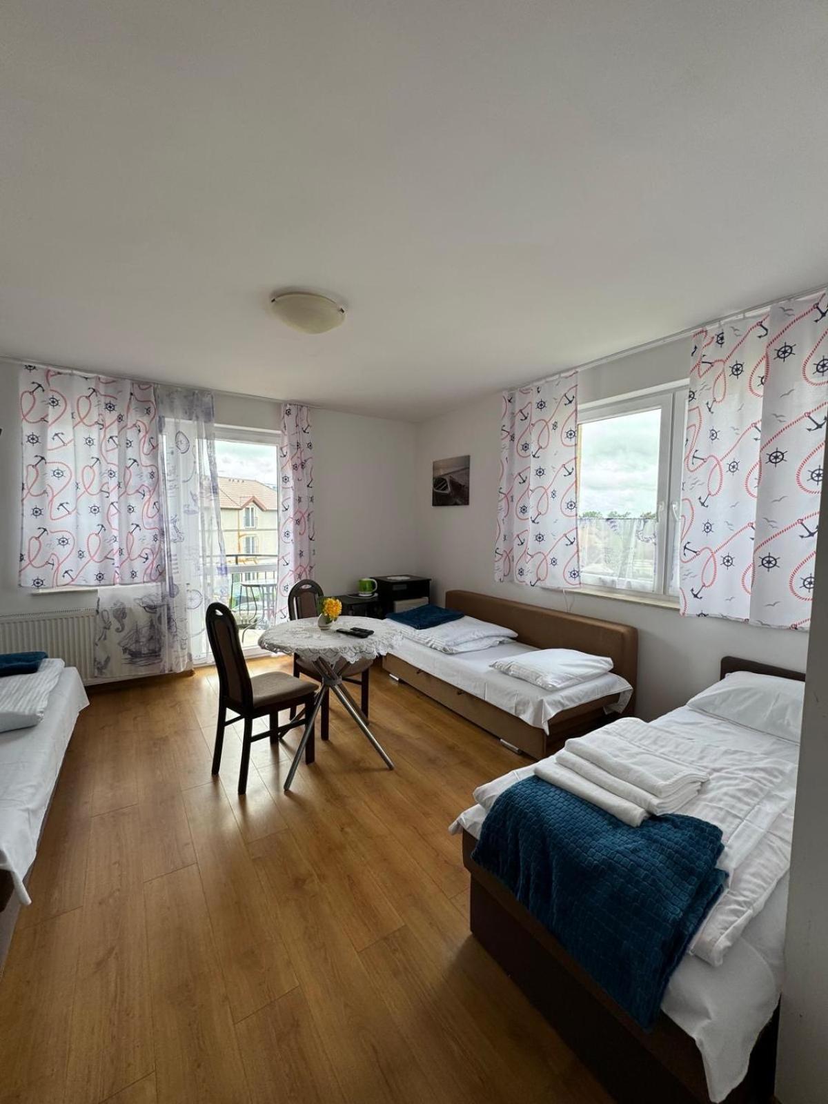 Hotel Sloneczny Brzeg Jarosławiec Exterior foto