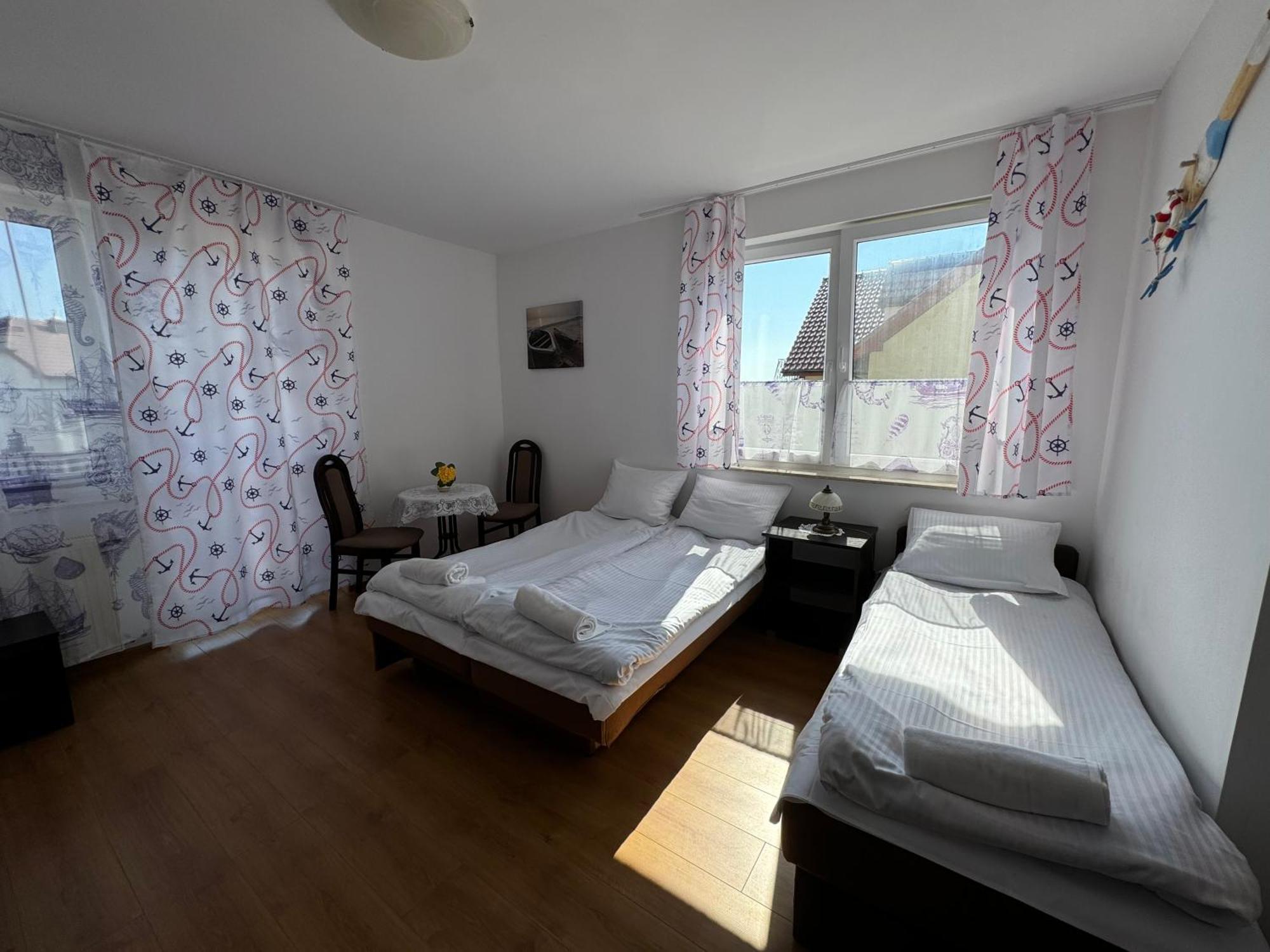 Hotel Sloneczny Brzeg Jarosławiec Exterior foto